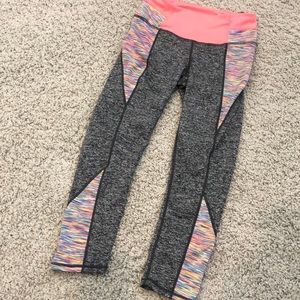 Crop yoga pants